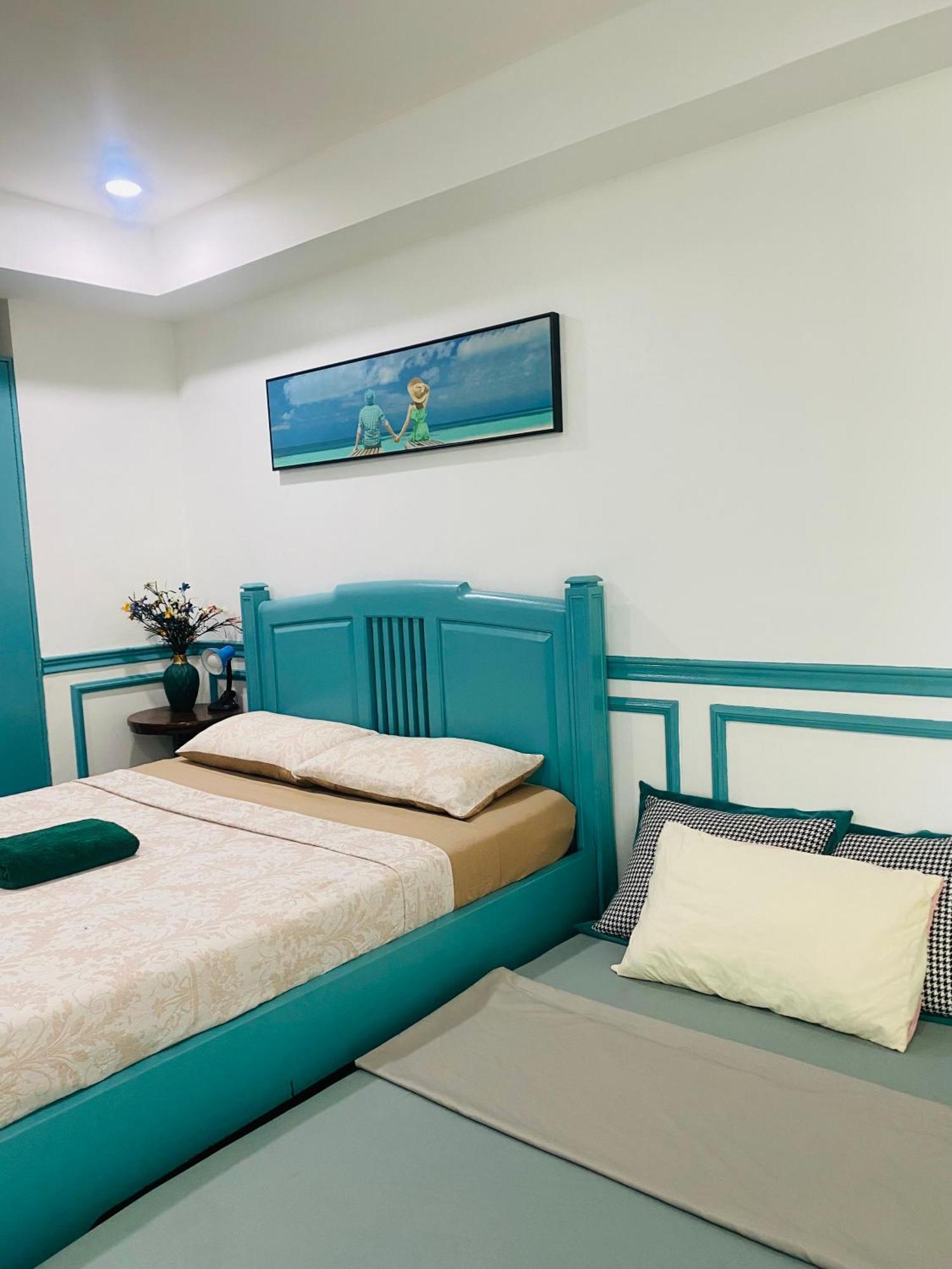 Baywatch Tower Hotel Манила Екстериор снимка