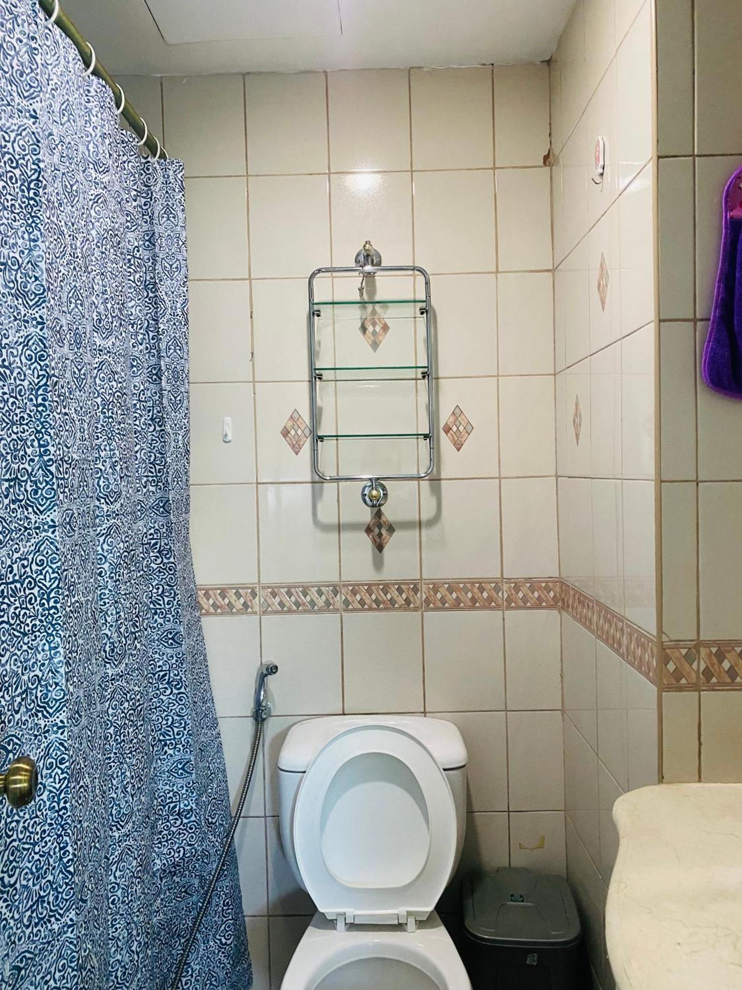 Baywatch Tower Hotel Манила Екстериор снимка