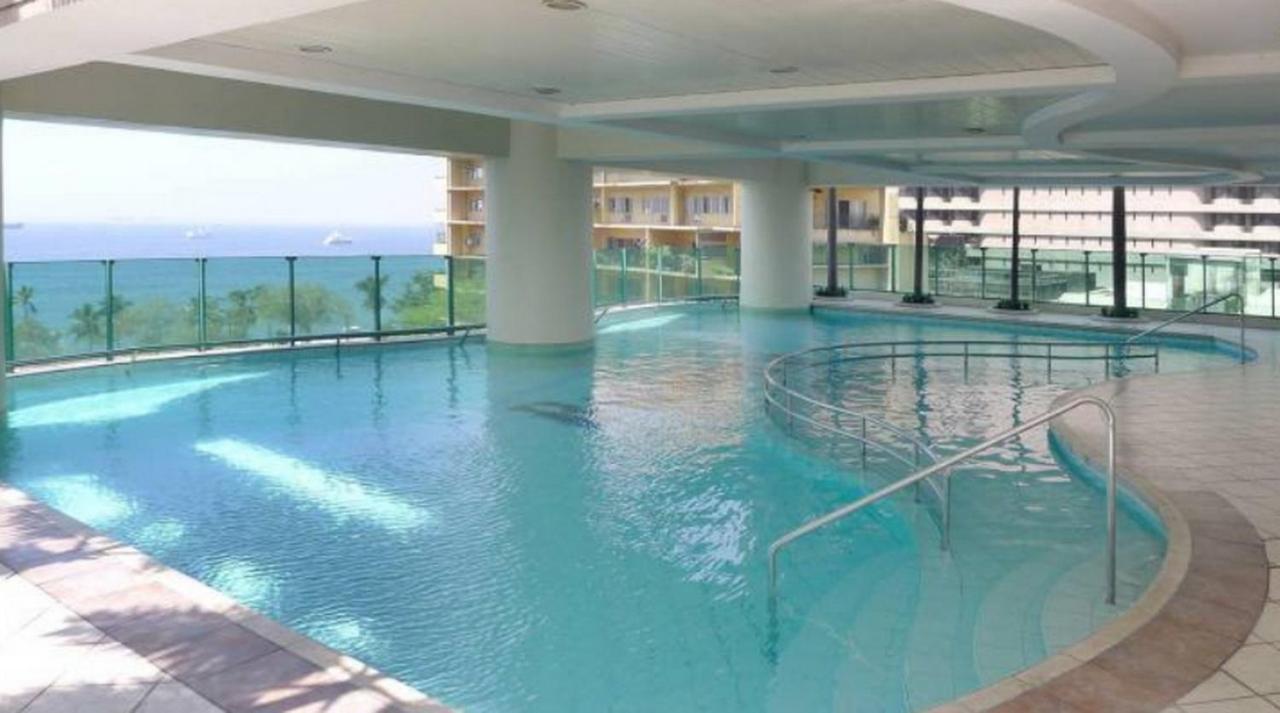 Baywatch Tower Hotel Манила Екстериор снимка